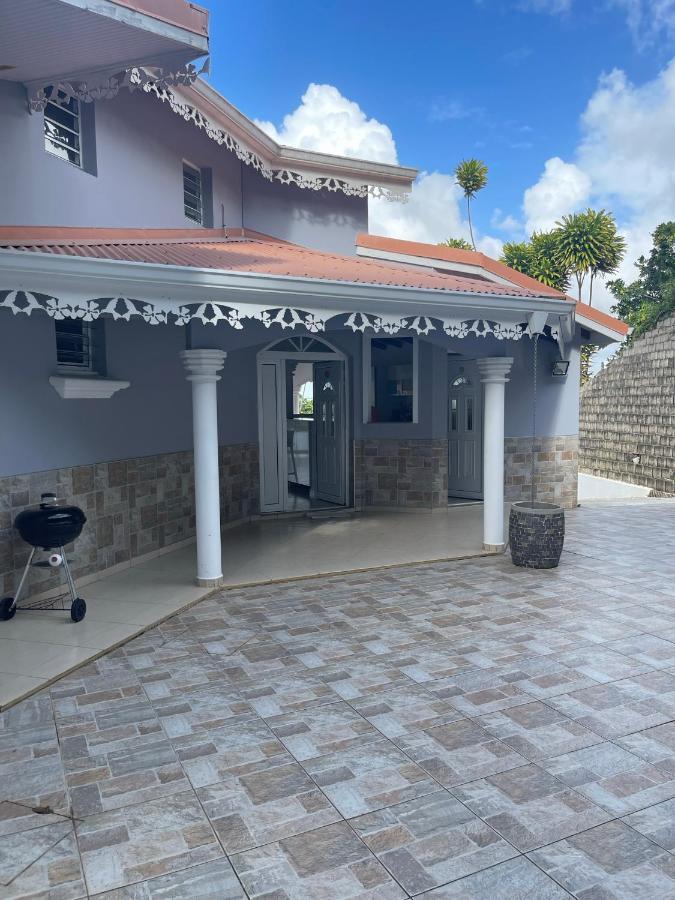 Les Appart Villa Sunbay Caraibes Avec Piscine Privative Vue Mer Et Montagne Le François Dış mekan fotoğraf