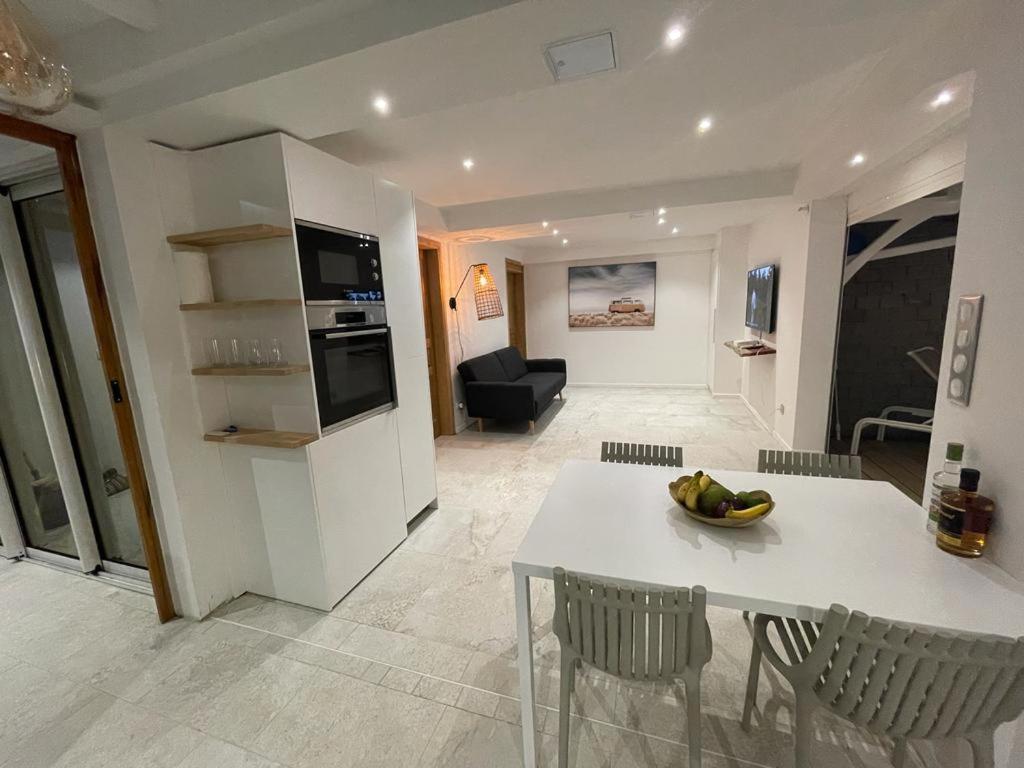 Les Appart Villa Sunbay Caraibes Avec Piscine Privative Vue Mer Et Montagne Le François Dış mekan fotoğraf