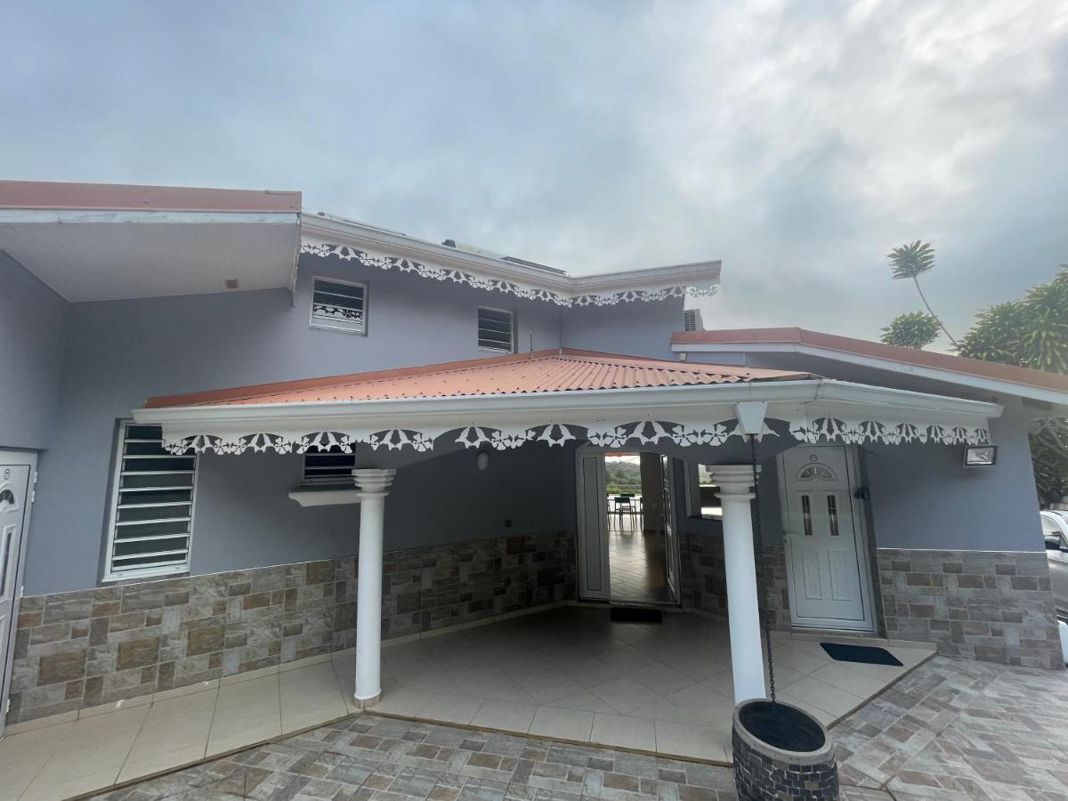 Les Appart Villa Sunbay Caraibes Avec Piscine Privative Vue Mer Et Montagne Le François Dış mekan fotoğraf