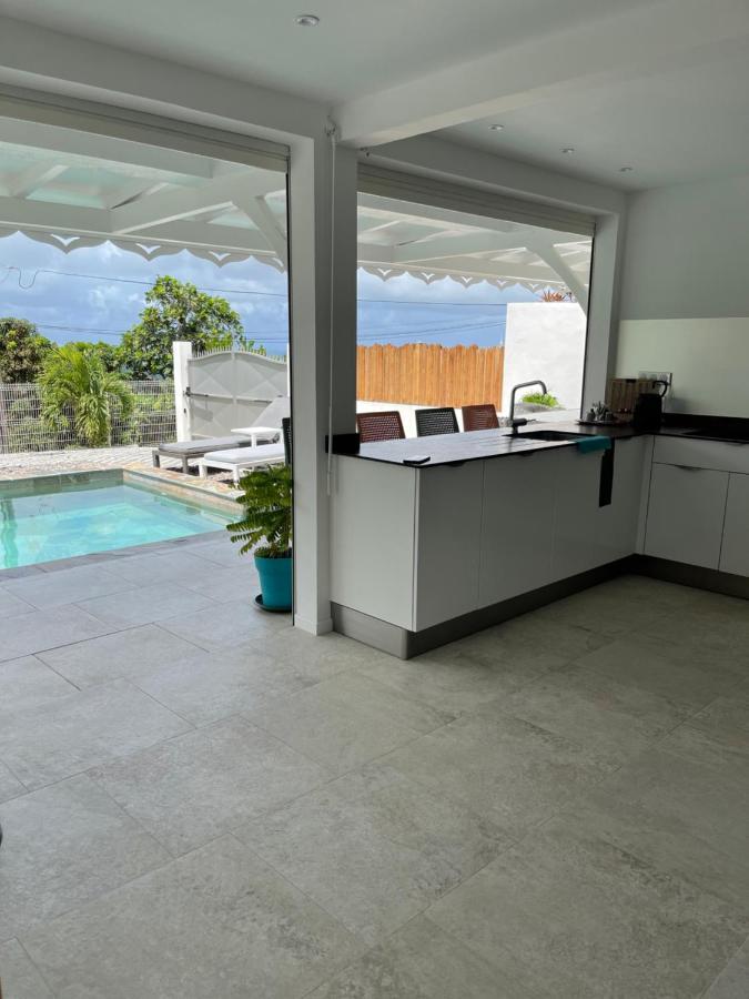 Les Appart Villa Sunbay Caraibes Avec Piscine Privative Vue Mer Et Montagne Le François Dış mekan fotoğraf