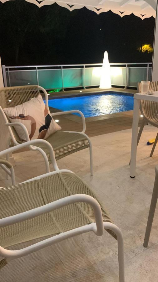Les Appart Villa Sunbay Caraibes Avec Piscine Privative Vue Mer Et Montagne Le François Dış mekan fotoğraf