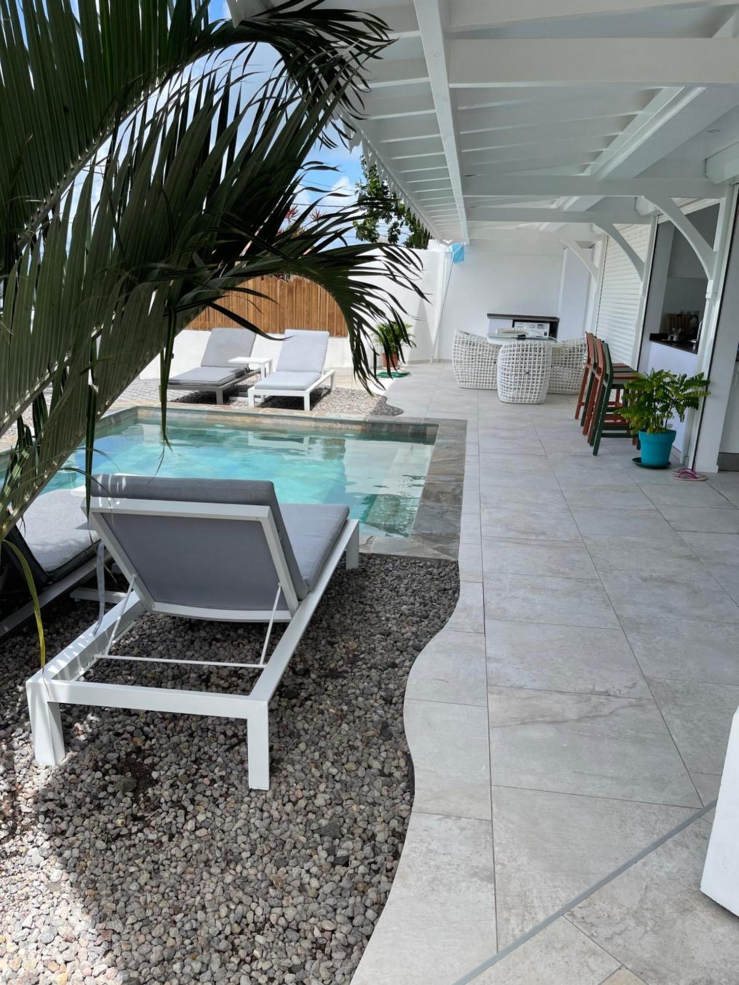 Les Appart Villa Sunbay Caraibes Avec Piscine Privative Vue Mer Et Montagne Le François Dış mekan fotoğraf